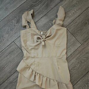 Beige short dress